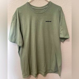 Green Patagonia P-6 logo T-shirt